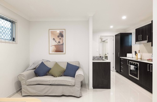 Rocklea Apartment | 1 Bdr Apt! GST Credits! Undercover Parking! 431F1