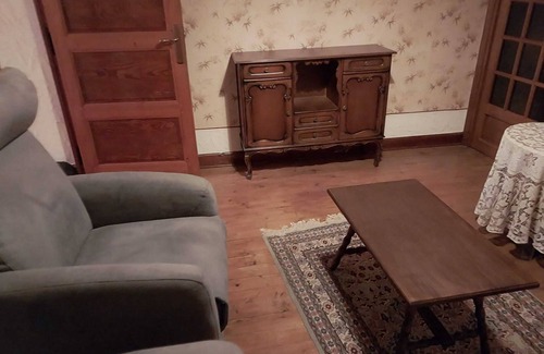 Saint-Pierre-la-Bourlhonne House | 1 Bedroom Private vacation home in Saint-Pierre-la-Bourlhonne