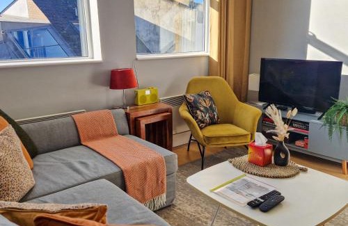 Addison Apartment | 1-bed apartment, Close to Kensington Olympia with Free Wi-Fi & Netflix