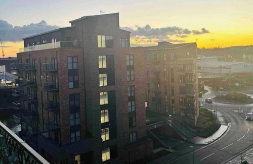 Dartford Apartment | 1 Bed Apartment Sleeps 2 - Free Parking