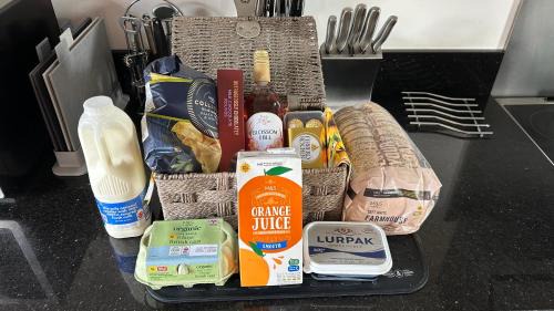 Cauldon Low House | 1 Bed Barn Alton Towers Xmas Markets Chatsworth