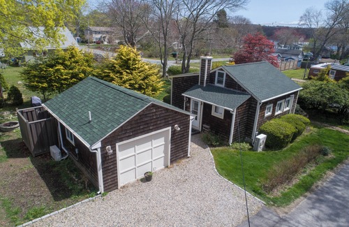 South Kingstown Cottage | 1-bed cottage near RI's best beaches, Boating and URI-Central AC/outdoor shower