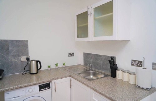East Acton Apartment | 1 Bed flat -7 mins London Station, LHR 30 mins.