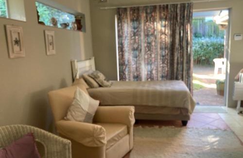 Umzumbe Apartment | 1 bed garden flat