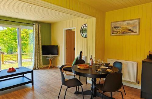 Llangelynin House | 1 Bed in Conwy 95098