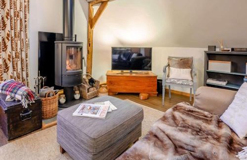 Loxwood House | 1 Bed in Loxwood 90733