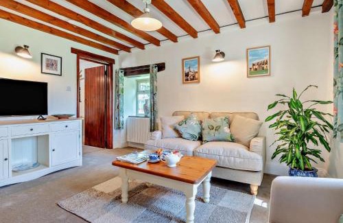 Malmesbury House | 1 Bed in Malmesbury 95500