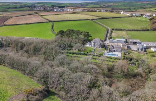 Cury House | 1 Bed in Mullion Cove 41377