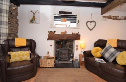 Llanaelhaearn House | 1 bed property in Trefor Beach 77891