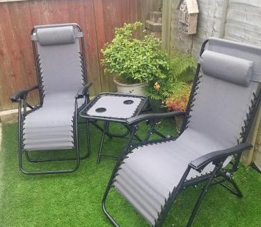 Peacehaven Apartment | 1-Bed Seaside Retreat - Sleeps 2 Parking & Garden