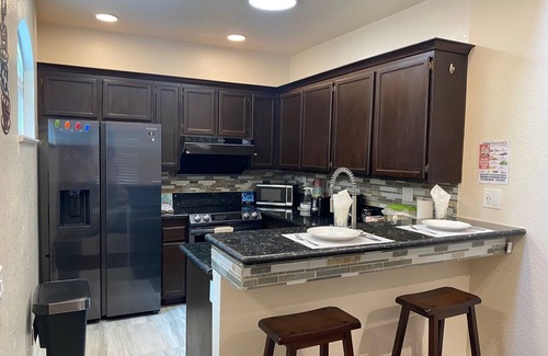 University City House | 1 Bedroom 1 Bath Townhouse in UTC Area