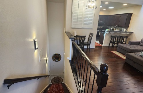 University City House | 1 Bedroom 1 Bath Townhouse in UTC Area