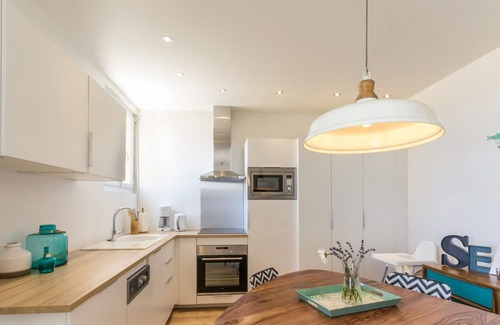 Barneville-Carteret Apartment | 1-bedroom apartment with sea view, parking and wifi included