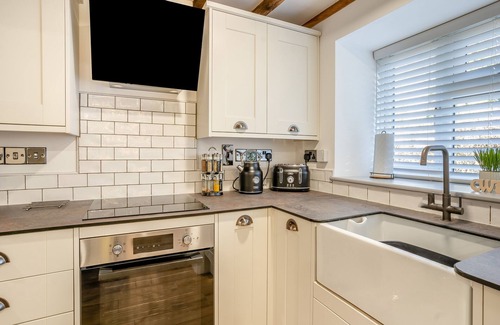 Llanfihangel Tal-y-llyn Cottage | 1 bedroom accommodation in Llanfilo Brecon