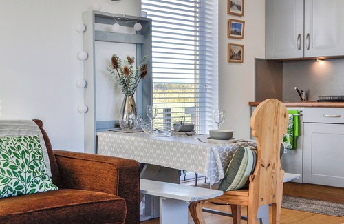 Laurencekirk Cottage | 1 bedroom accommodation in Luthermuir, near Laurencekirk