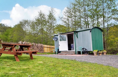 Llanthony Cottage | 1 bedroom accommodation in Cwmyoy, near Abergavenny