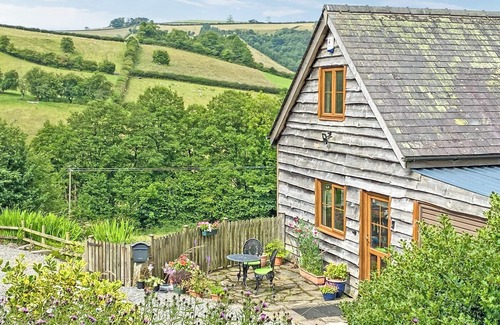 Clun Cottage | 1 bedroom accommodation in Clun, near Craven Arms