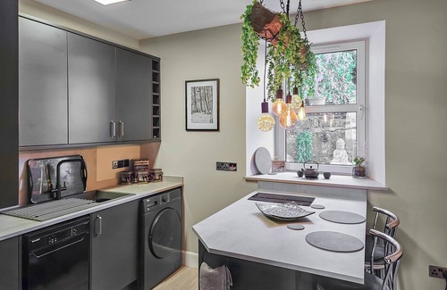 Dalbeattie Apartment | 1 bedroom accommodation in Dalbeattie