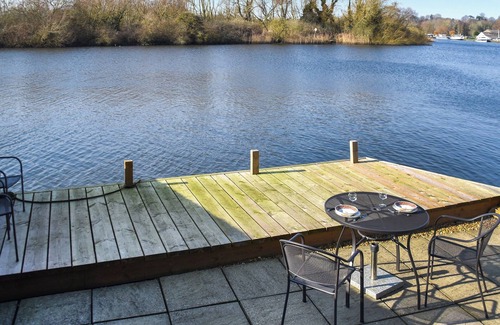 Brundall Cottage | 1 bedroom accommodation in Brundall