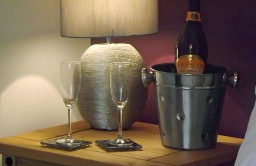Thornhill Cottage | 1 bedroom accommodation in Kirkland, near Thornhill