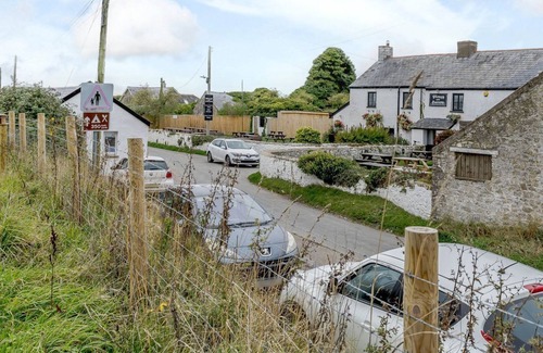 Monknash Cottage | 1 bedroom accommodation in Monknash, near Cowbridge