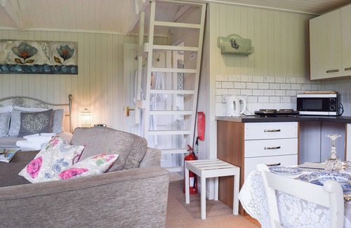 Kingston Blount Cottage | 1 bedroom accommodation in Kingston Blount, near Thame