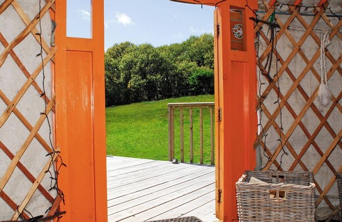 Crynant Cottage | 1 bedroom accommodation in Gower