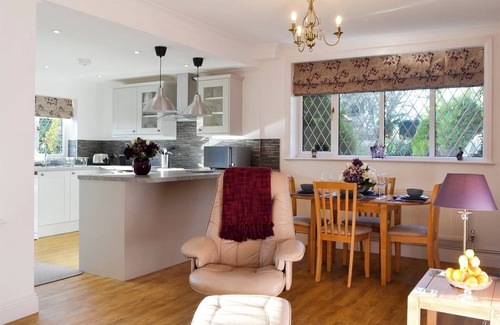 New Forest District Cottage | 1 bedroom accommodation in Picket Hill, near Ringwood