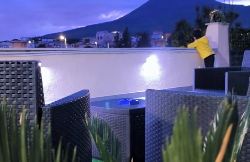 Mount Vesuvius - Pompei Apartment | 1 Bedroom Apartment in Boscotrecase