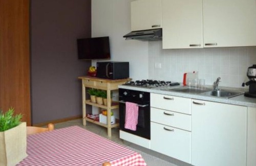 Cremeno Apartment | 1 bedroom apartment - 5 mins to ski area and mountains treks