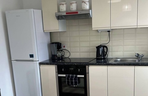 Forest Gate Apartment | 1 Bedroom Apartment - Central, Free Parking