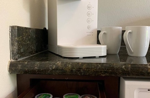 Lindale Apartment | 1-bedroom apartment in lovely Lindale