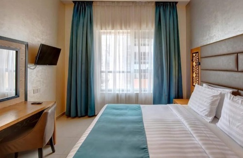 Barsha Heights Apartment | 1 Bedroom Apartment Near Dubai Internet City Metro