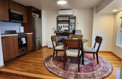 Peninsula Apartment | 1 bedroom apartment with amazing ocean views