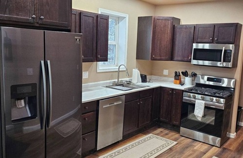 Mason City Apartment | 1-Bedroom Apartment by Mercy Hospital