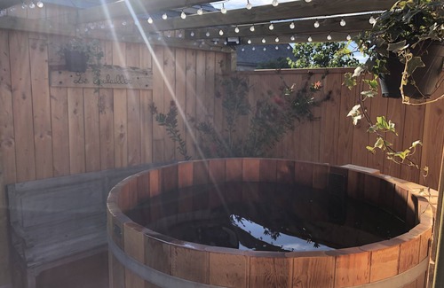 Auderville Ski Chalet | 1 Bedroom Chalet in La Hague