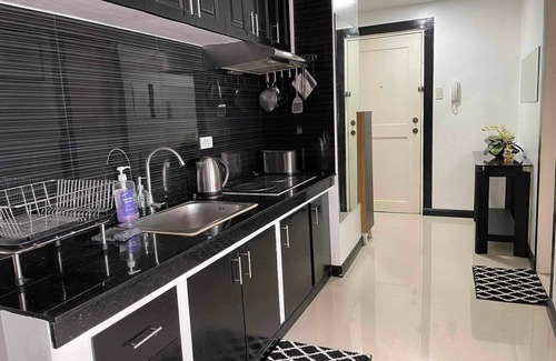 Paco Condo | 1-bedroom condo in brilliant Manila with AC, fitness room, WiFi