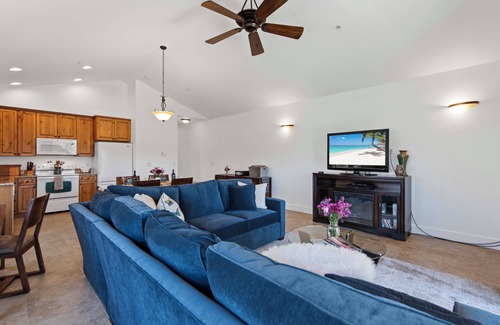 Quincy Condo | 1-bedroom Condo in Crescent Bar. Pool, Spa, Close to Beach, Golf, River