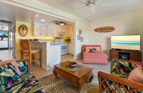 Kailua-Kona Condo | 1 BEDROOM CONDO IN OCEANFRONT RESORT W/CENTRAL AC