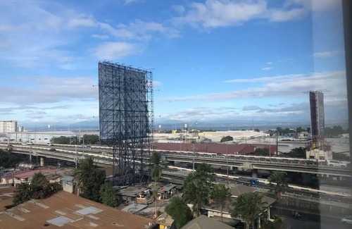 Alabang Condo | 1 Bedroom Fully Furnished Mid-rise Condominium with a City View.