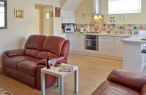 Woodhorn Cottage | 1 bedroom accommodation in Newbiggin-by-the-Sea, near Morpeth