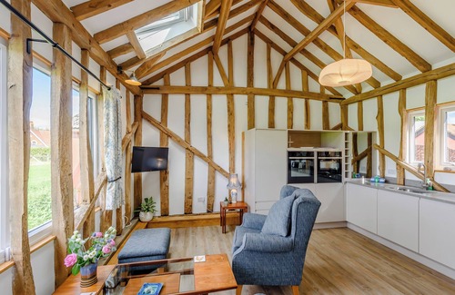 Ipswich Cottage | 1 bedroom accommodation in Raydon near Ipswich