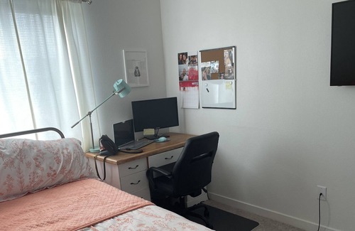 Carlton House | 1 bedroom in house