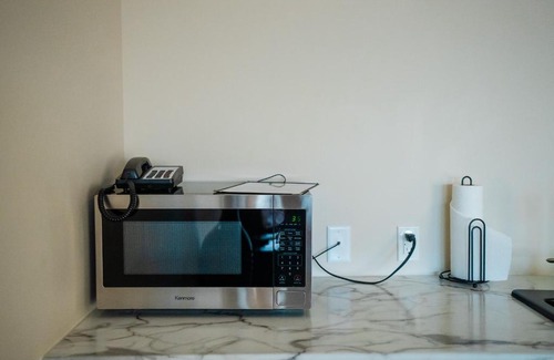 Ridgedale House | 1 bedroom Lake view Villa - Unit 202