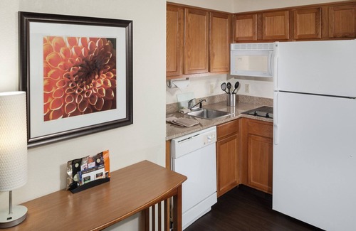 Tougaloo Condo | 1 Bedroom | Outdoor Pool. Near Northpark Mall