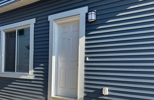 Southeast Edmonton House | 1-bedroom private unit in South Edmonton