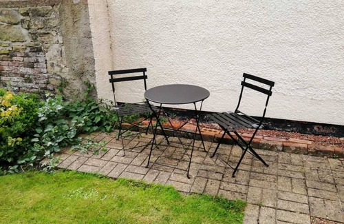 Morpeth House | 1 Bedroom - Sleeps 4 - Parking on Site