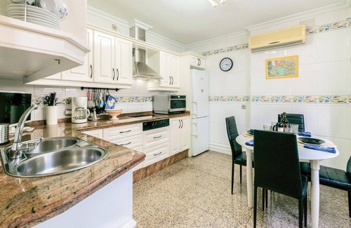 Cerro del Aguila Apartment | 1 bedroom stunning apartment in Sevilla