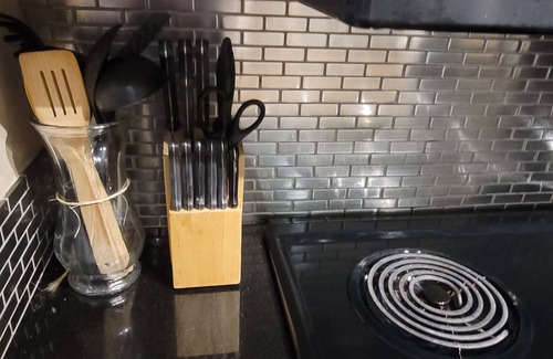 Yesler Terrace Condo | 1 Bedroom Suite near Downtown Seattle & Swedish