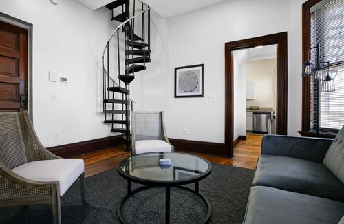 Hough House | 1-Bedroom Victorian Steps from Cleveland Clinic